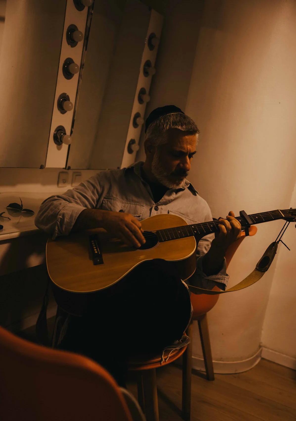Evyatar Banai in a warm backstage moment