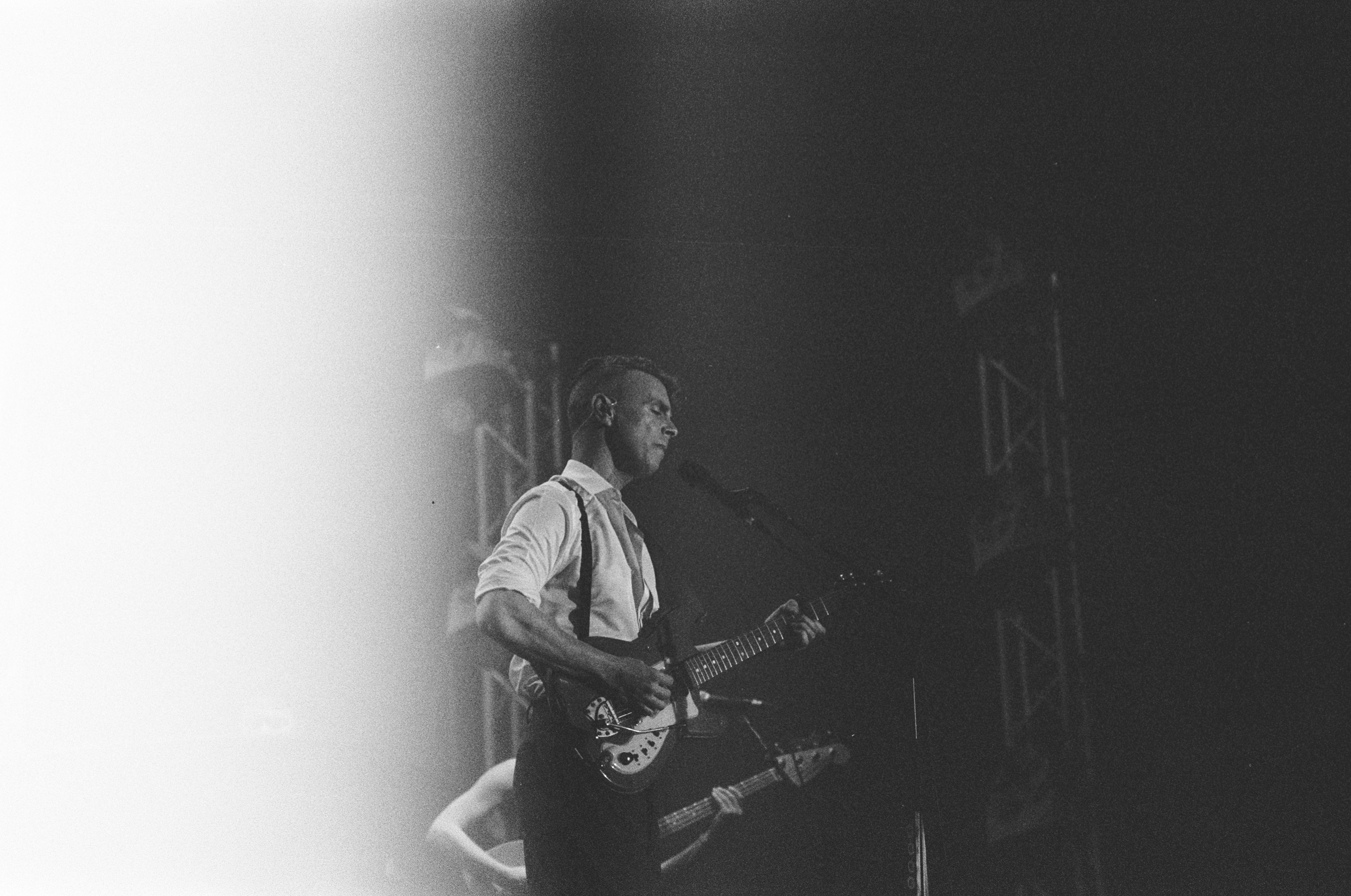 Asaf Avidan monochrome